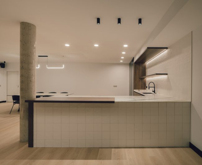 reforma-patio-interior-sotano-valencia-obra-cocina-sala-fiestas-proyecta-lara